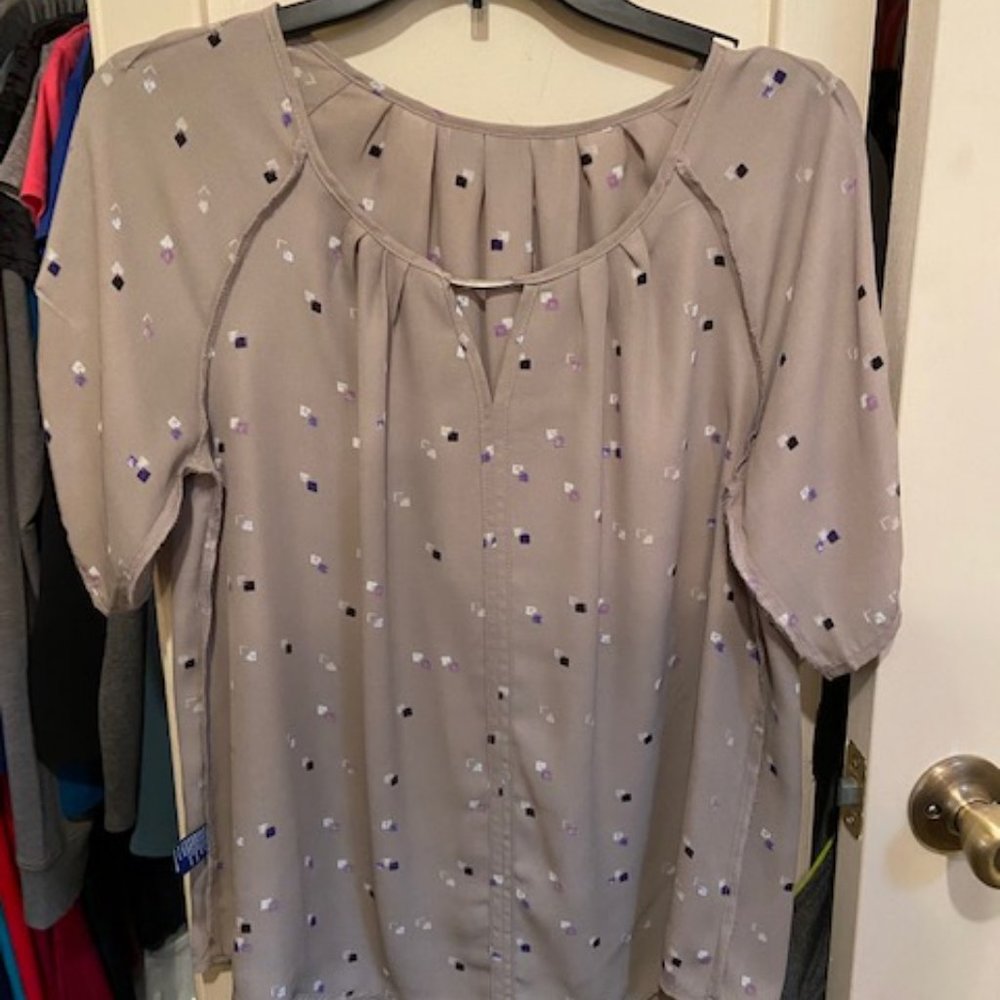 Apt 9 Women's medium dress blouse